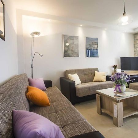 Holiday Home Aria พอดโกรา ภายนอก รูปภาพ