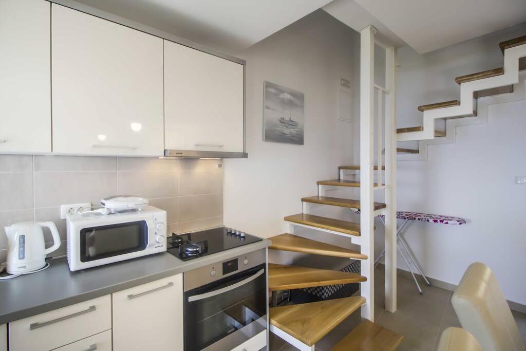 Holiday Home Aria พอดโกรา ภายนอก รูปภาพ