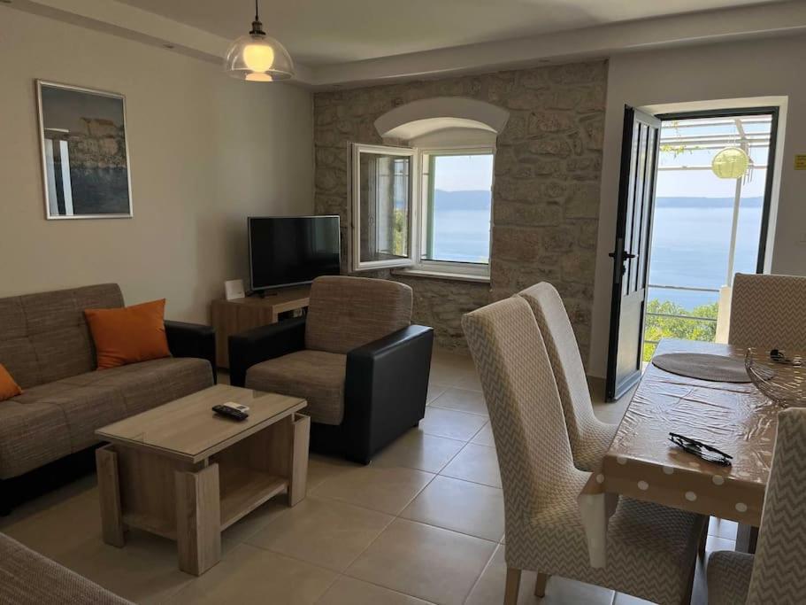 Holiday Home Aria พอดโกรา ภายนอก รูปภาพ