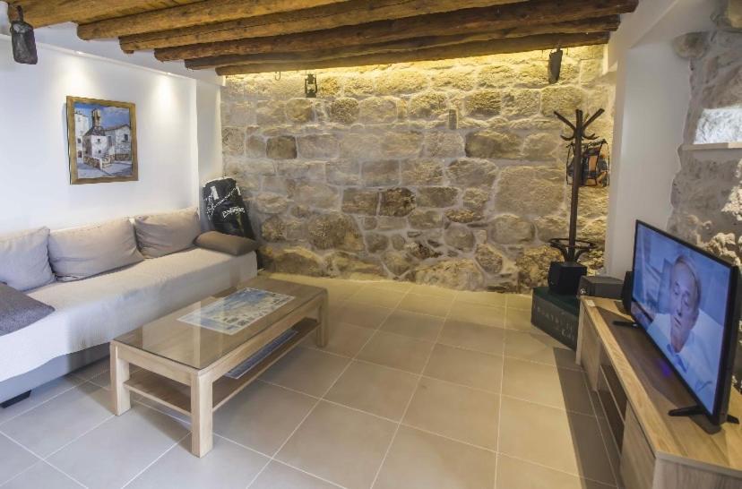 Holiday Home Aria พอดโกรา ภายนอก รูปภาพ